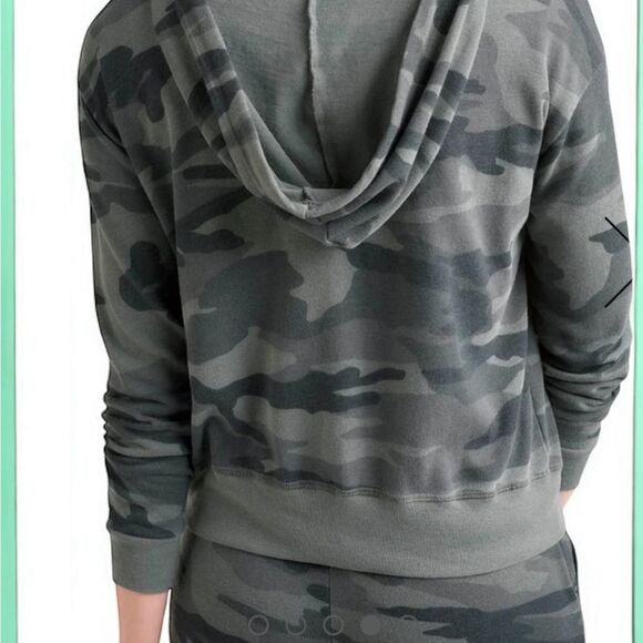 New with Tags Splendid Olive Brown Camo Zip Up Hoodie Size Medium - Picture 4 of 10